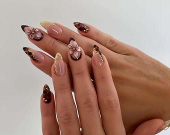 Ongles de mariage, ongles peints à la main à fleurs, presse personnalisée sur les ongles, ongles 3D, ongles en amande, ongles acryliques
