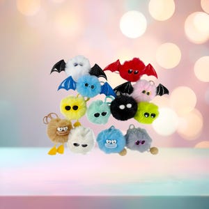 Zestaw 12 breloków z pomponami w kształcie puszystego potwora, prezent na Walentynki, dekoracja plecaka, prezent dla dzieci