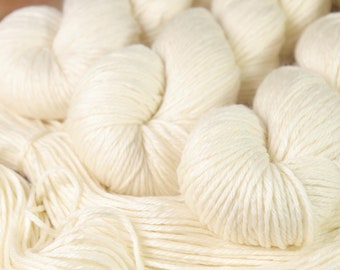 Extra Fine Merino Worsted or heavy DK 100% superwash wool yarn 100g – undyed/ natural ecru for dyeing