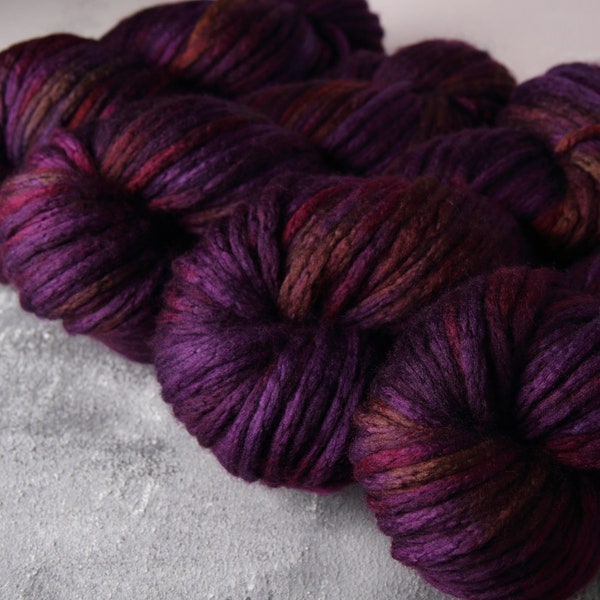 Super Chunky/ Bulky extra fine Merino superwash wool chainette hand dyed yarn 100g – ‘Dancing in the Dark’ (dark purple)