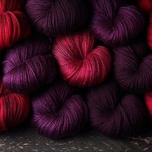 Pure Merino 4 ply/fingering/sock weight wool superwash hand dyed knitting yarn 100g 'Dahlia' semi-solid deep red image 5