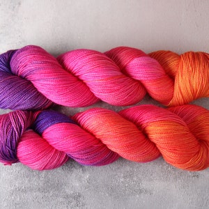 Pure Merino 4 ply/fingering/sock weight wool superwash hand dyed knitting yarn 100g - 'Reaction' variegated hot pink, purple, orange