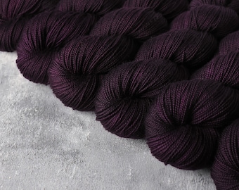 Merino 4 ply/ fingering/ sock weight 100% wool superwash hand-dyed knitting yarn 100g - 'Boudoir' (very dark aubergine purple semi-solid)