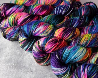DK British Bluefaced Leicester 100% wool superwash hand-dyed knitting yarn 100g - 'Shinjuku' (black, purple, turquoise, neon)