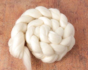 Ultrafine pure Merino wool 16.5 micron combed tops/ roving/ spinning fibre 100g - undyed/ natural ecru for dyeing