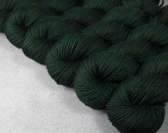 Merino 4 ply/ sock/ fingering weight 100% wool hand-dyed yarn 100g - ‘Monstera’ (very dark green)