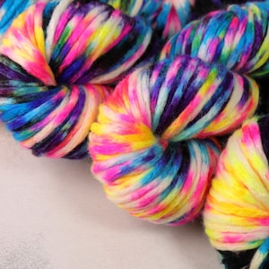 Super Chunky/ Bulky extra fine Merino superwash wool chainette hand dyed yarn 100g – ‘Shinjuku’  variegated neons