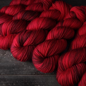 Pure Merino 4 ply/fingering/sock weight wool superwash hand dyed knitting yarn 100g 'Dahlia' semi-solid deep red image 1