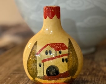 Italica Ars pottery vase