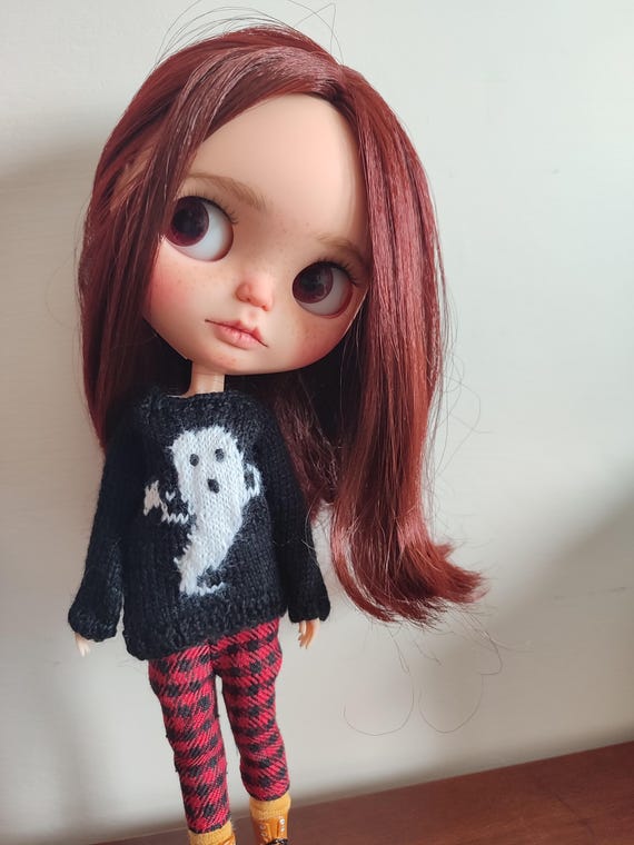 Ghost sweater for Blythe and similar 1/6 size doll