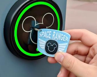 Buzz Space Ranger, soporte para MagicBand+ Plus de Disney, llavero Puck Pals para MagicBand+ Plus, pulsera Puck Pals de Disney Icon Keeper