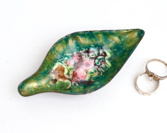 Green leaf Ring Dish - Floral Enamels on Copper Vintage Pin Bowl