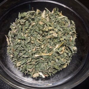 Alfalfa Leaf