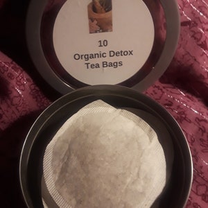 10 Organic Detox Tea Bags in Magnetic Tin