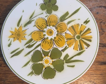 Vintage Mikasa Country Gingham Dinner Plates, Set of Eight, Yellow