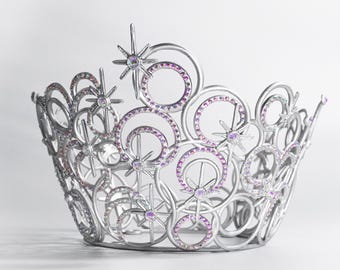 Op Wicked geïnspireerde Glinda-kroon: 3D-geprint, strass, zilveren airbrush