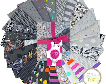 Graywork - Fat Quarter Bundle (24 pcs) by Tula Pink for Free Spirit