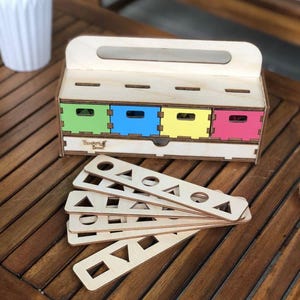 Montessori Sorter Wooden Geometric Stacking Toy Unique Birthday Gift Sorting Box Educational Toy Montessori 3+ Years Geometric Shapes