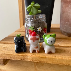 Statuetta di gatto in argilla personalizzata fatta a mano: ricordo personalizzato di un gattino