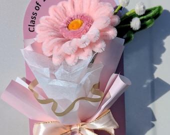 Mini flores de margarita con tallos de chenilla - Regalo de graduación