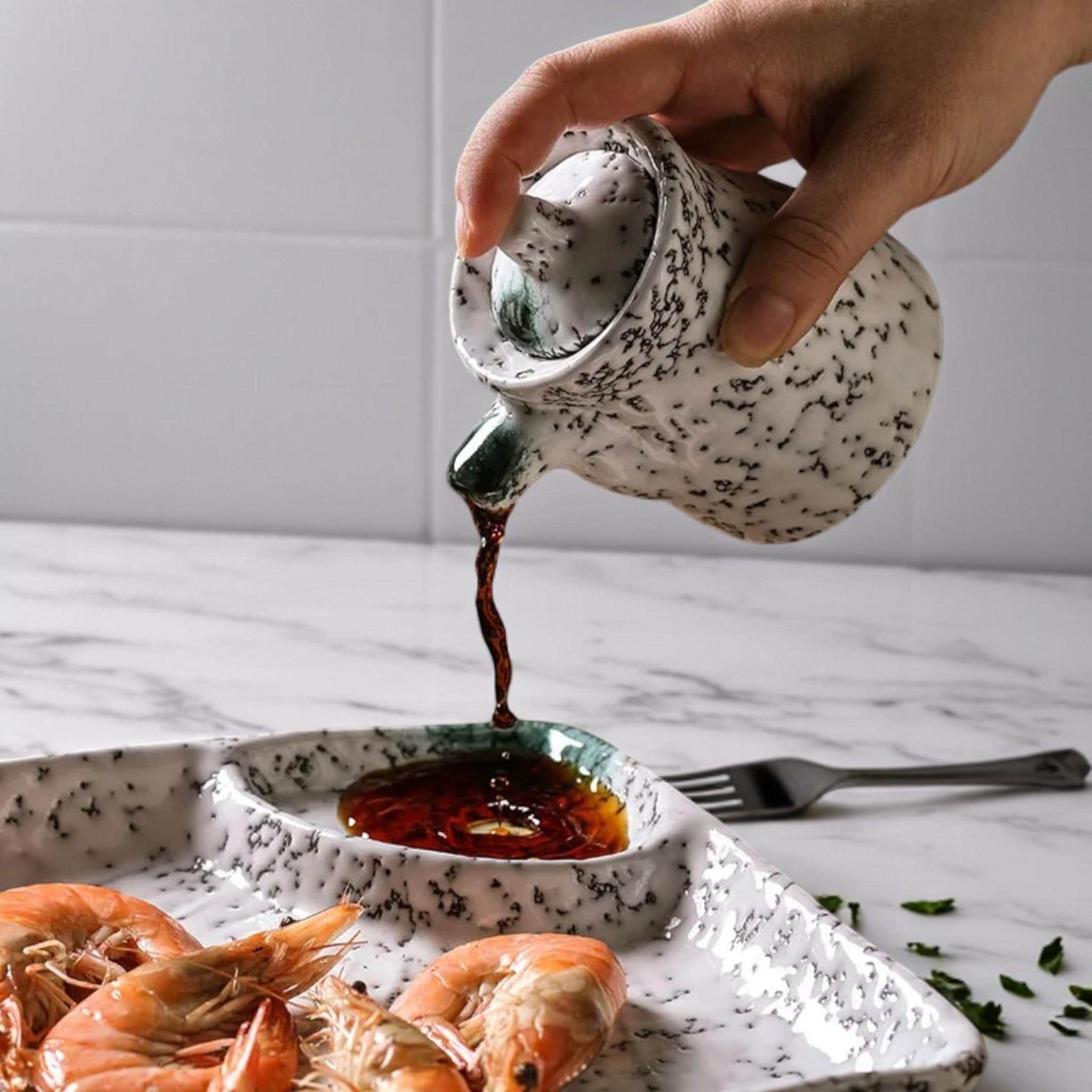 焼き物　醤油瓶　壺　花瓶にも？Japan ceramic shouyu jar 焼き物 醤油瓶 壺 花瓶にも？Japan ceramic shouyu jar Vintage