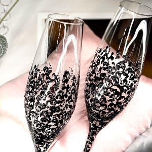 Black Wedding Flutes - Hand Painted Wedding Glasses - Personalized Glasses - Gothic Gift Black Toasting Glasses -Halloween Champagne Flutes