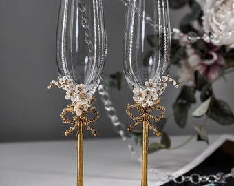 Hochzeit Champagner Flöten Gold Blumen Perle personalisierte BrautToast Gläser Set