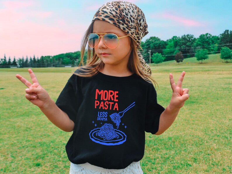 Funny Toddler Pasta Shirt: More Pasta Less Drama Italian Foodie Tee Bild 3