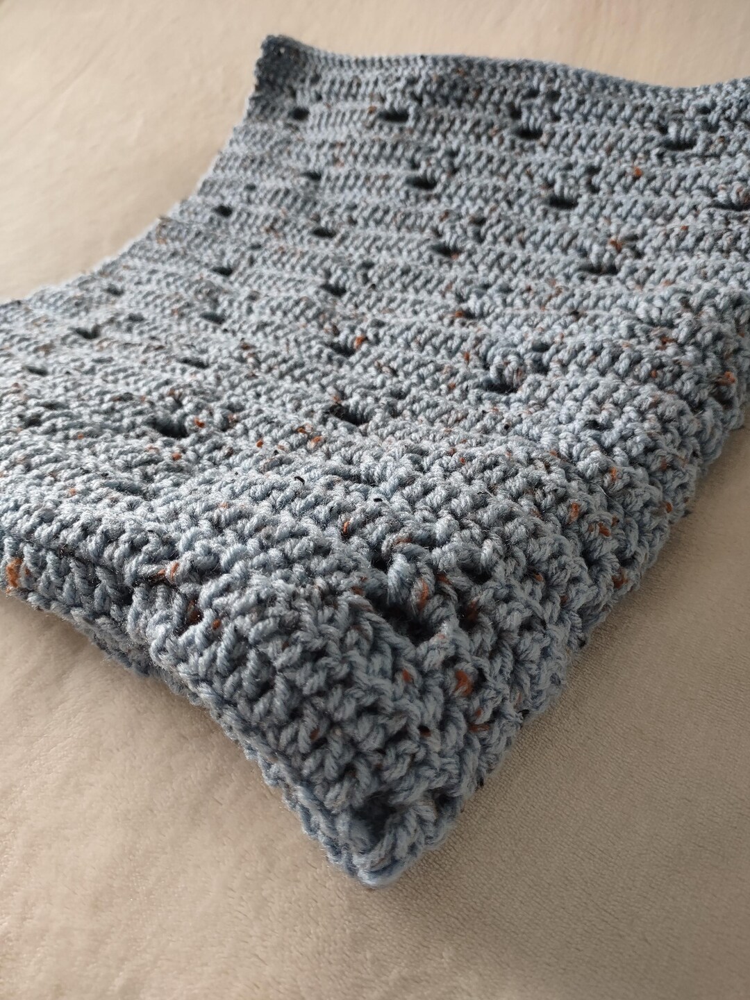 Playful Paws Prints Quilted Blanket NCU0DK398