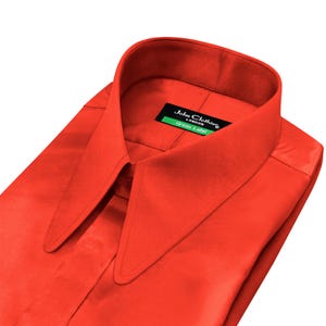 Camisa de hombre con cuello redondo y puntiagudo, satén rojo, tapeta oculta, estilo disco de los años 70, estilo retro para fiesta