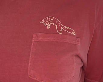 Camiseta con bolsillo de zorro bordado / Colores cómodos, camiseta minimalista