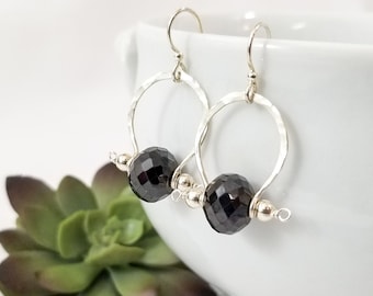 Black Spinel and Sterling Silver Drop Earrings - Modern Earrings - Horseshoe earrings - Stirrup Earrings