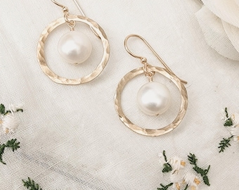 Full Circle Earrings in Gold