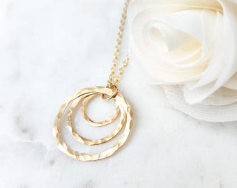 Ensemble Necklace in Gold