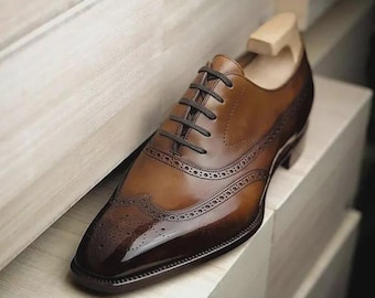 Zapatos de vestir formales con punta de ala y cordones Oxford de cuero marrón genuino hechos a mano para hombres