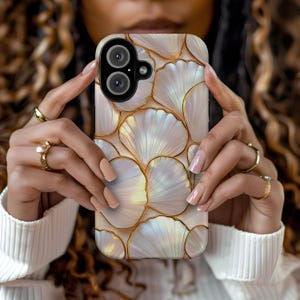 Stained Glass Seashell Phone Cover Faux Mosaic Coquette Coastal Case for iPhone 16 15 14 13 12 Pro Max Samsung s23 s24 s25 Google Pixel 8 9