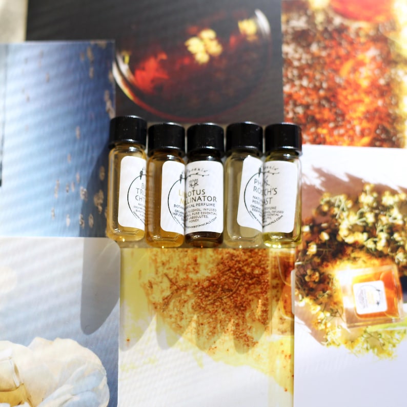 Mini Perfumes Set of 5 - Discovery Set ~ decadent scent art, sample set, organic, 100% natural, 1ml each ~ choose your scents image 3