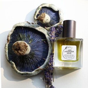 Lavender Noir - crushed lavender, flower incense, mushrooms, moss and smoke - botanical perfume - choose your size image 2