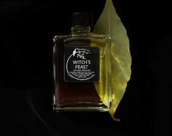 Witch's Feast ~ Bay Leaves, Bread Masks, Spiced Apples by Candlelight - A Natural Perfume - choose your size
