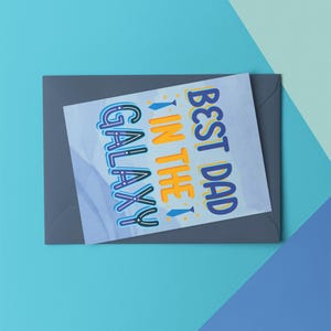 Cartão de Dia dos Pais "O Melhor Pai da Galáxia" – Cartão de Pai Imprimível com Tema Espacial da Kids – Saudação Digital Divertida de Ficção Científica para Super Pais