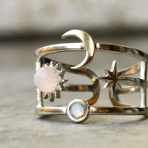 Hemelse ring rozenkwarts met zon, maan en sterren als astrologie sieraad het perfecte cadeau voor haar