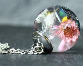 Collier de fleurs, bijoux de fleurs, terrarium en résine moulée, pièce de jardin, collier, cadeau pour elle, pour femme, petite amie, mère, sœur