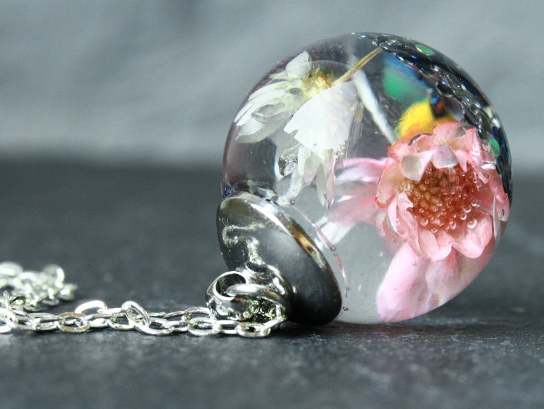 Flower necklace flower jewelry terrarium in cast resin piece garden as a necklace as a gift for her for women girlfriend mother sister image 1