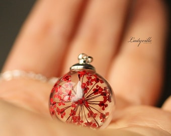 Chain Real Dill Flowers Red in Glass Ball / Flowers Jewelry / Gift for Them / Mother's Day Gift / Resin Jewelry Gift