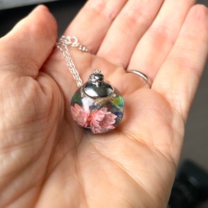 Flower necklace flower jewelry terrarium in cast resin piece garden as a necklace as a gift for her for women girlfriend mother sister image 5