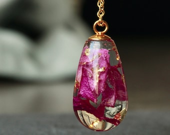 Collier pétales de rose feuille d'or terrarium de jardin romantique en oeuf en résine coulée comme cadeau floral pour elle pour femme petite amie mère soeur