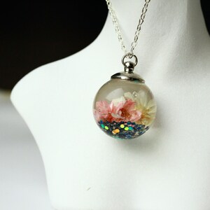 Flower necklace flower jewelry terrarium in cast resin piece garden as a necklace as a gift for her for women girlfriend mother sister image 3