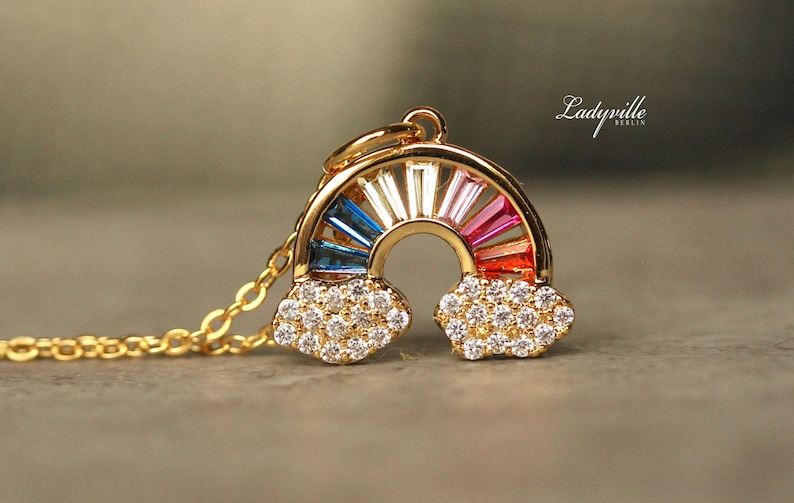 Collar de oro arco iris / regalo para ella / regalo especial / joyería símbolo / collar moderno / collar multipiedra / collar minimalista imagen 1