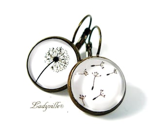 Earrings cabochon dandelion antique bronze-colored earrings in vintage style as a finely drawn gift for her for sister's women