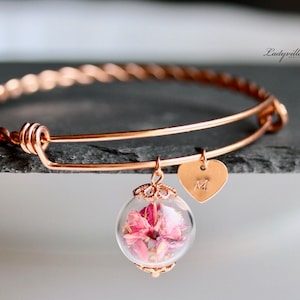 Rose gold stainless steel bangle: Personalized bracelet with heart and flowers